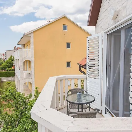 Apartment Mandic *