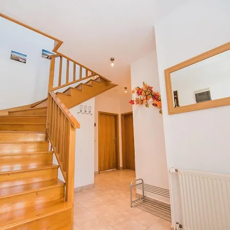 Mandic Apartment *